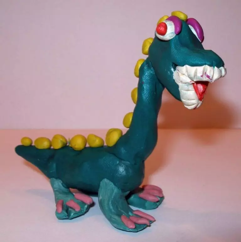 Plasteline Dinosaurus (39 fotografií): Ako slepí dinosauriká REX pre deti krok za krokom? Ako to urobiť ďalšie postavy v postupne to urobiť sami? 27223_23