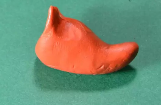 Fox fra plasticine (43 bilder): Hvordan lage en festeanord fra plasticine og stikker trinn for trinn for barn? Hvordan gjøre det nybegynner med egne hender? 27231_16