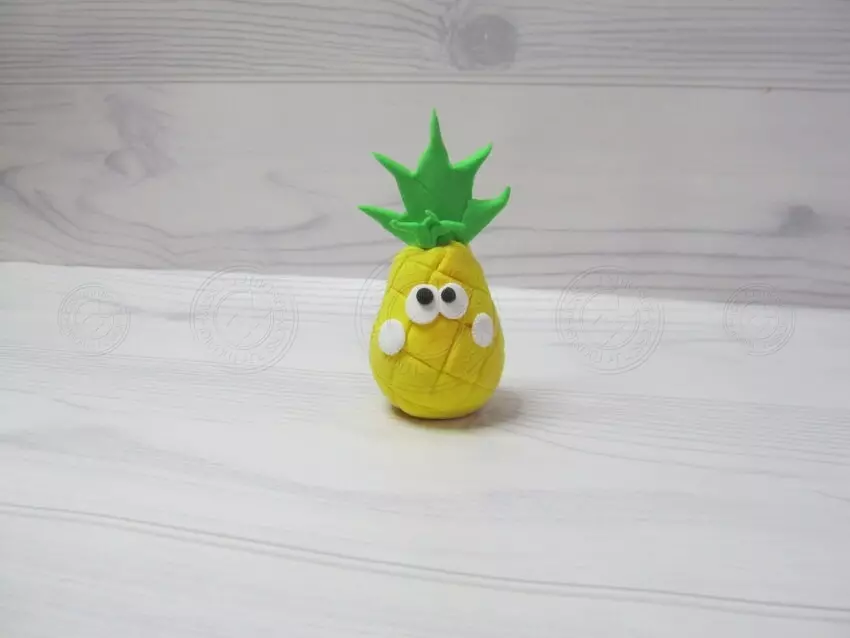 Ananas från plasticine: Hur man gör det steg för steg med barn? Vad behöver du för att göra ananas? Tips om läggning 27235_12