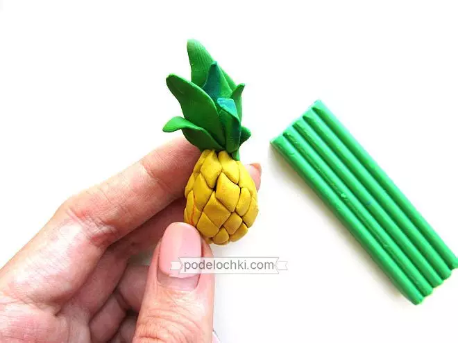Ananas fra Plasticine: Sådan gør du det trin for trin med børn? Hvad skal du lave ananas? Tips om laying 27235_28