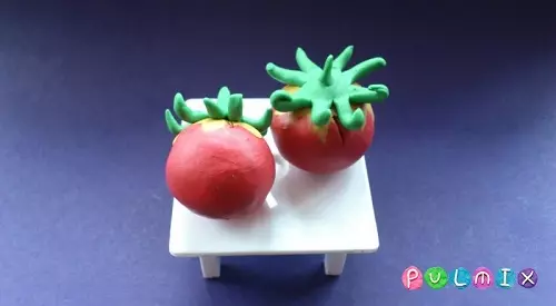 Tomaat van Plasticine: Hoe maak je een eenvoudige tomaat en het oog met de ogen van stap omleiding? Tips voor het modelleren van kinderen 27237_3