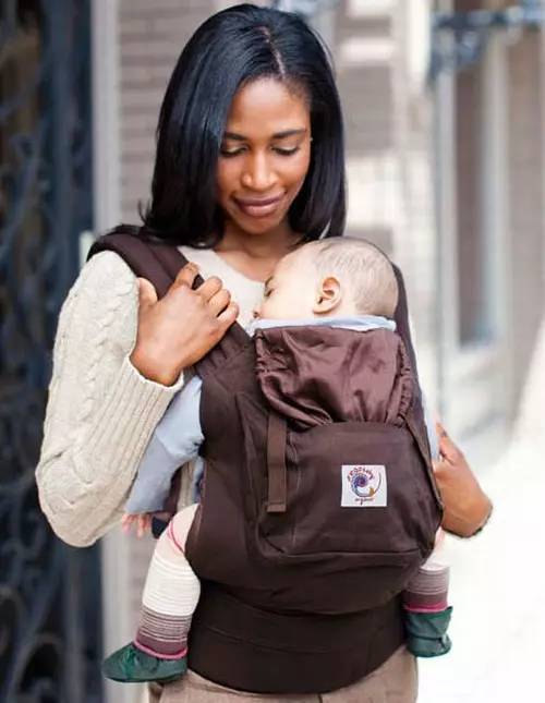 Bir yenidoğan için çanta taşıyan (80 fotoğraflar): bebek için taşınabilir model, yorumlar 2732_38