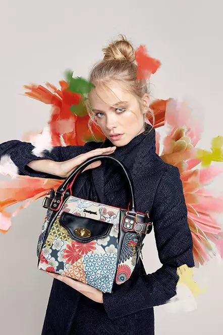 Luxusní dámské tašky (80 fotografií): Modely značkových modelů LUX, nejlepší značky 2740_43