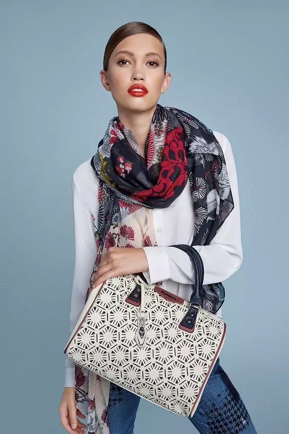 Luksuslik Naiste kotid (80 fotot): Lux klassi kaubamärgiga mudelid, parimad kaubamärgid 2740_45