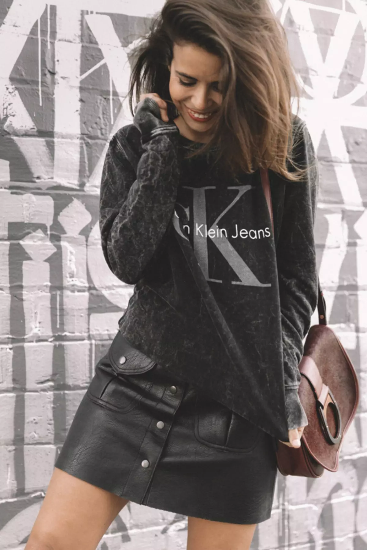 Calvin Klein Çantası (83 şəkil): Qadın modelləri, jeans kolleksiyası 2756_58