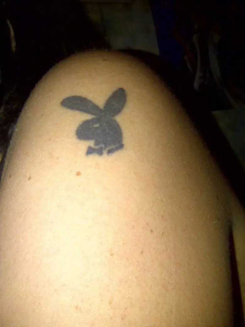 纹身“花花公子”：胸衣价值兔子。最好的草图。纹身在手指和身体的其他部位 276_14