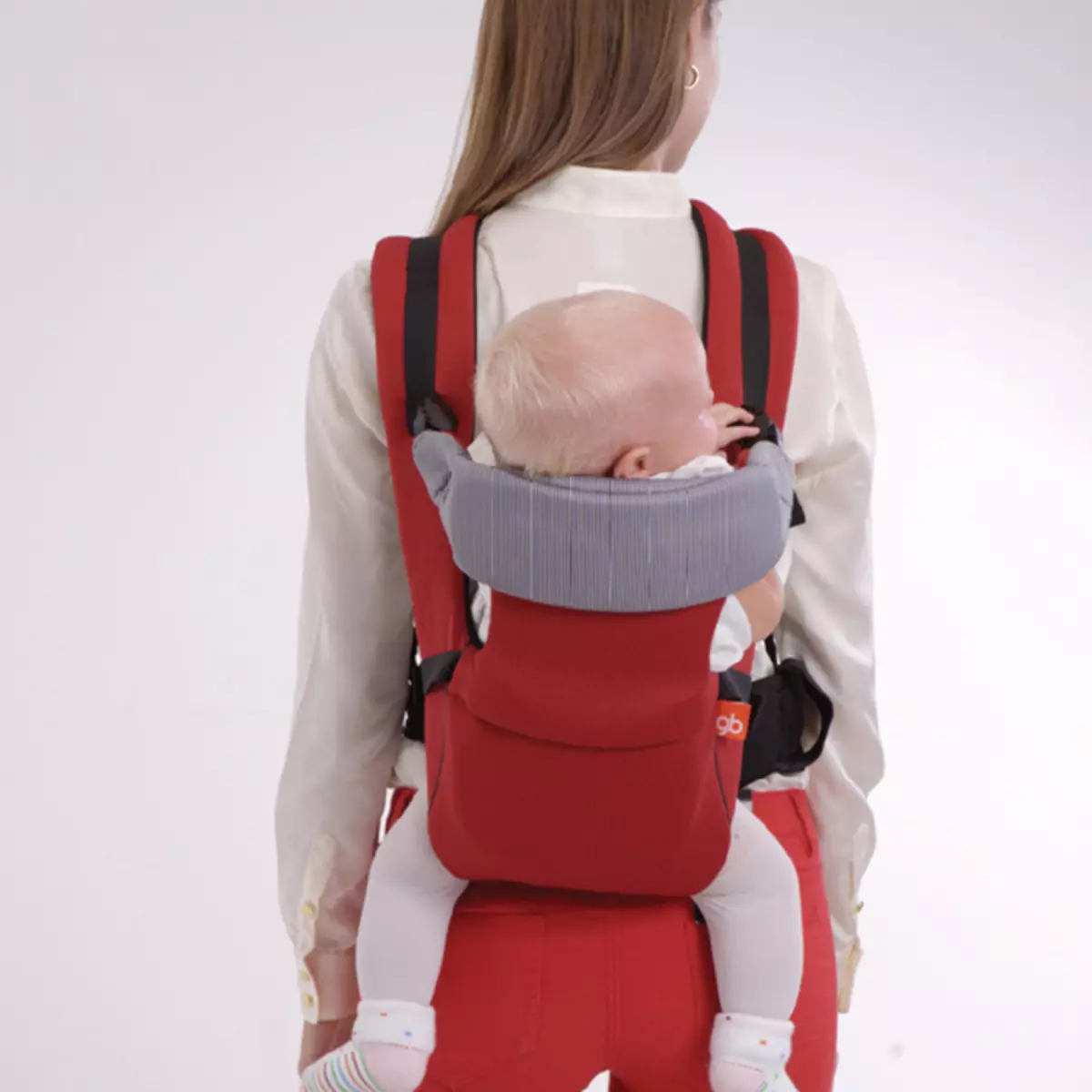 Кенгур торба (67 фотографии): Модели за новороденчиња и деца Чико 2774_5