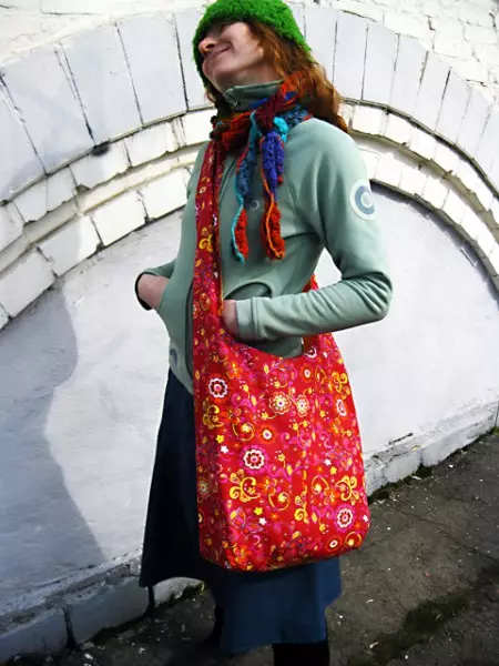 Tkanina vreće (89 slike): Ženske tkanina eko-modela, majstorske radionice na krojenje, kako napraviti torbu od juta i lana 2777_24