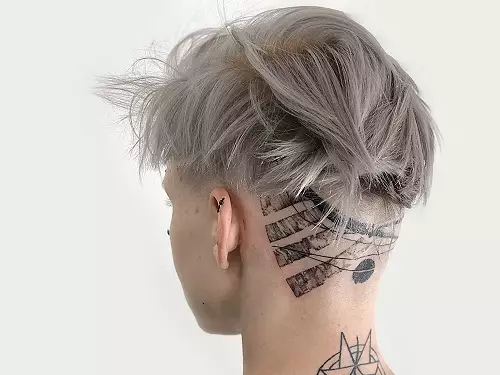 Tattoo i stil abstraktion: skisser för tjejer och för killar, tatuering på hand och på axeln, på nacke och ben, på baksidan och på andra delar av kroppen, deras mening 277_15