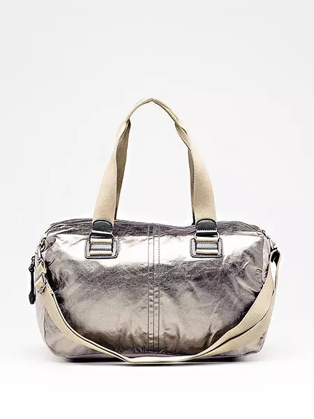 किप्लिंग बॅग (5 9 फोटो): लोकप्रिय कंपनीच्या मॉडेलची वैशिष्ट्ये 2788_43