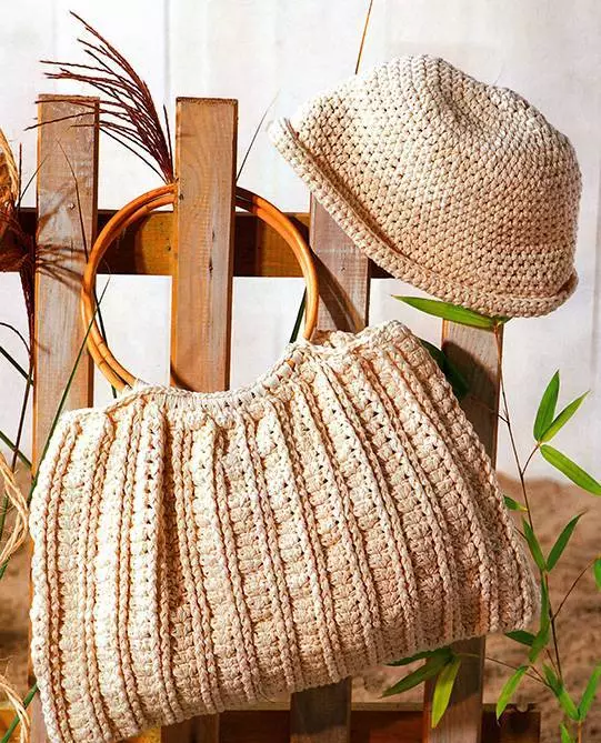 Knitted bags (67 foto's): Bernes en froulik model fan satyn linten, touwen en pakketten, lykas stylich ûntwerp foar simmer 2804_15
