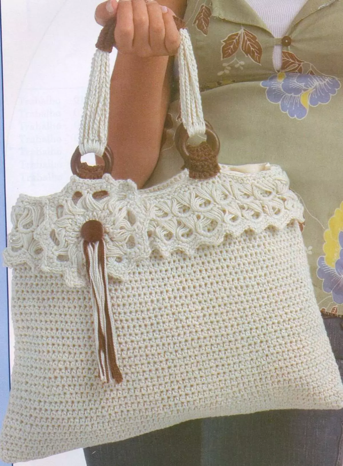 Плетени чанти (67 снимки): детска и женска модел от сатенени панделки, канап и пакети, както и стилен дизайн за лятото 2804_59