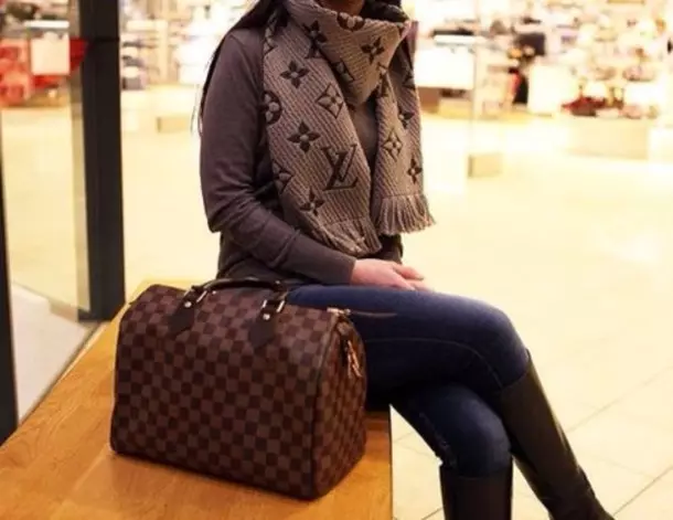 Louis Vuitton táskák (100 fotók): Louis Vuitton Eredeti, Női, Útmodell, Bőr termékek 2809_5