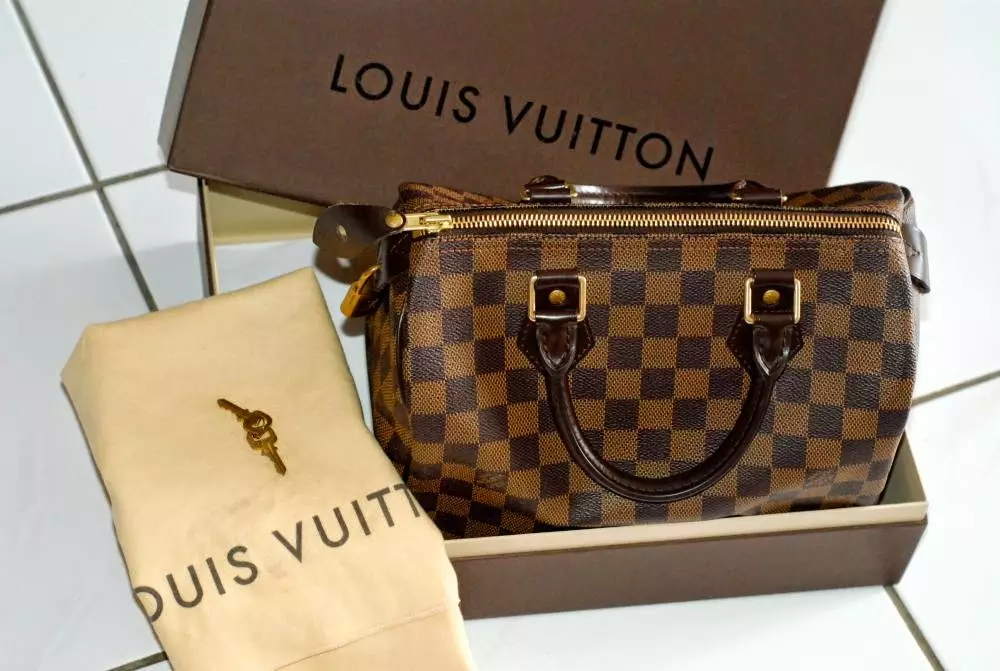 Louis Vuitton Tassen (100 foto's): Louis Vuitton Original, Women's, Road Model, Lederen Products 2809_69
