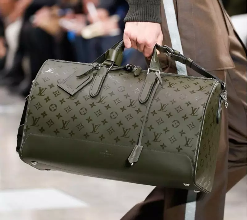 Louis Vuitton táskák (100 fotók): Louis Vuitton Eredeti, Női, Útmodell, Bőr termékek 2809_89