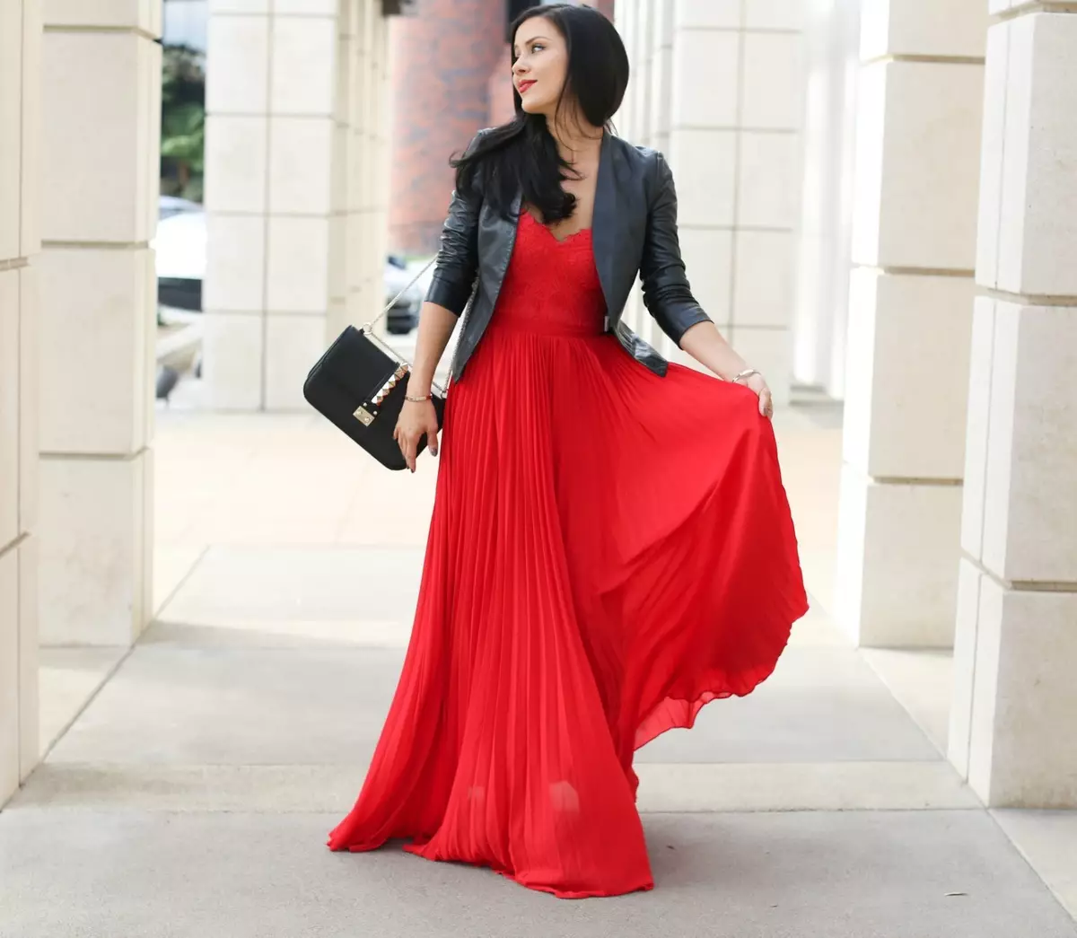 Шифоновое длинное красное платье