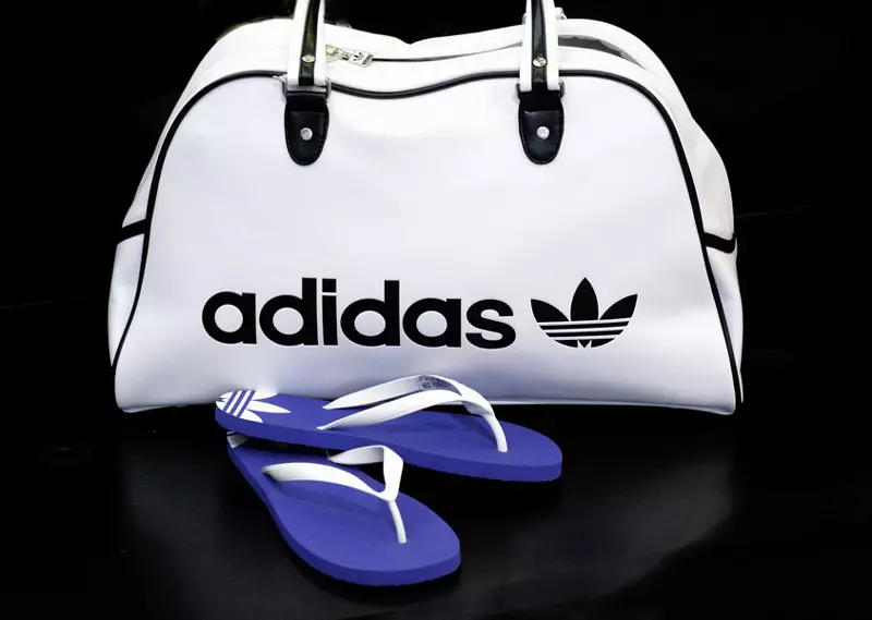 Adidas Sports Bags（52張照片）：女士運動，特點和優勢的型號 2812_13