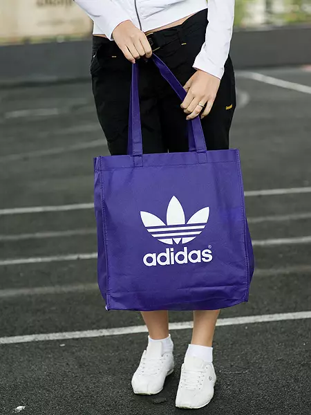 Adidas sports bags (52 photos): Women's models for sports, features and advantages 2812_2