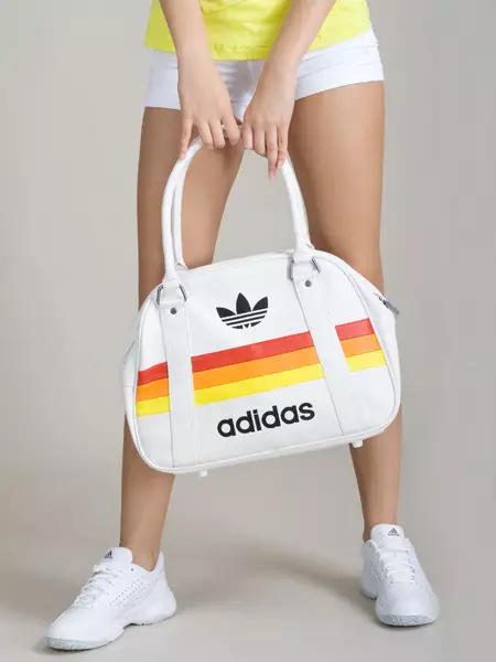 Спартыўныя сумкі Adidas (52 фота): жаночыя мадэлі для спорту, асаблівасці і перавагі 2812_4