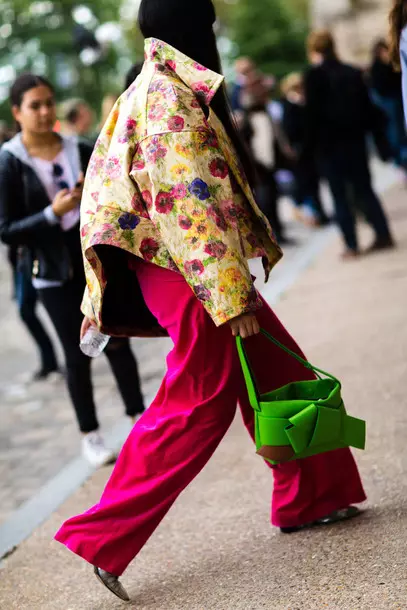 گرين بيگ (70 تصويرون): هلڪو ۽ ڪارو سائي چمڙي جا ماڊل، نن and ا ۽ ڪلهي تي ڇا پائڻ 2816_18