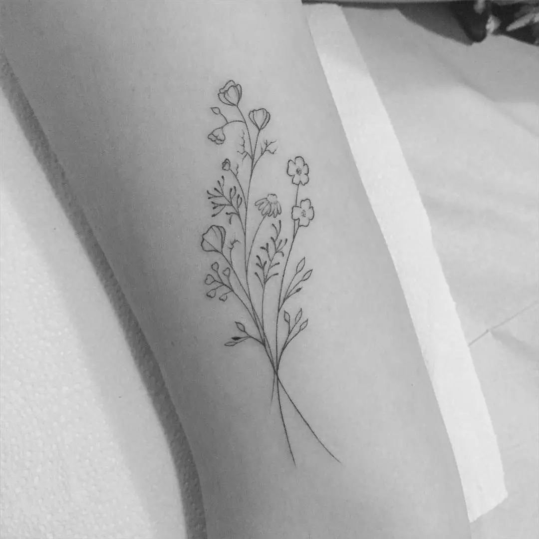 Tender tattoo: sketches for girls. Tattoos on hand and on shoulders, small and large. Gentle flowers and other feminine and sophisticated tattoos 282_17