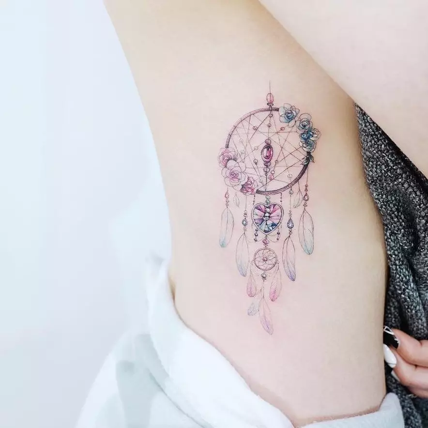Tetovanie: Náčrtky pre dievčatá. Tetovanie na ruke a na ramená, malé a veľké. Jemné kvety a iné ženské a sofistikované tetovanie 282_28