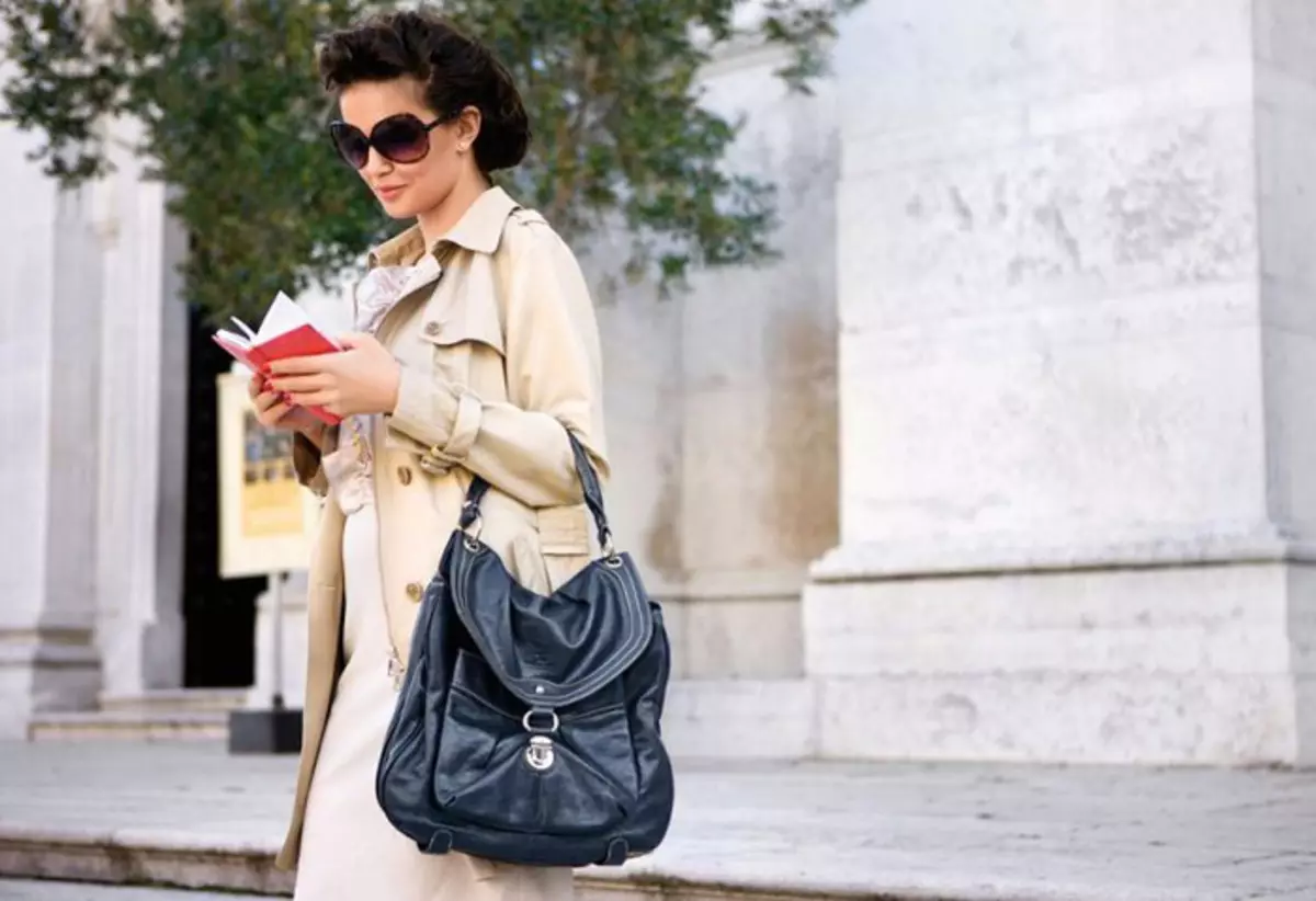 Tas Italia (109 foto): Kulit dan tas tas wanita suede dari Italia, merek 2842_19