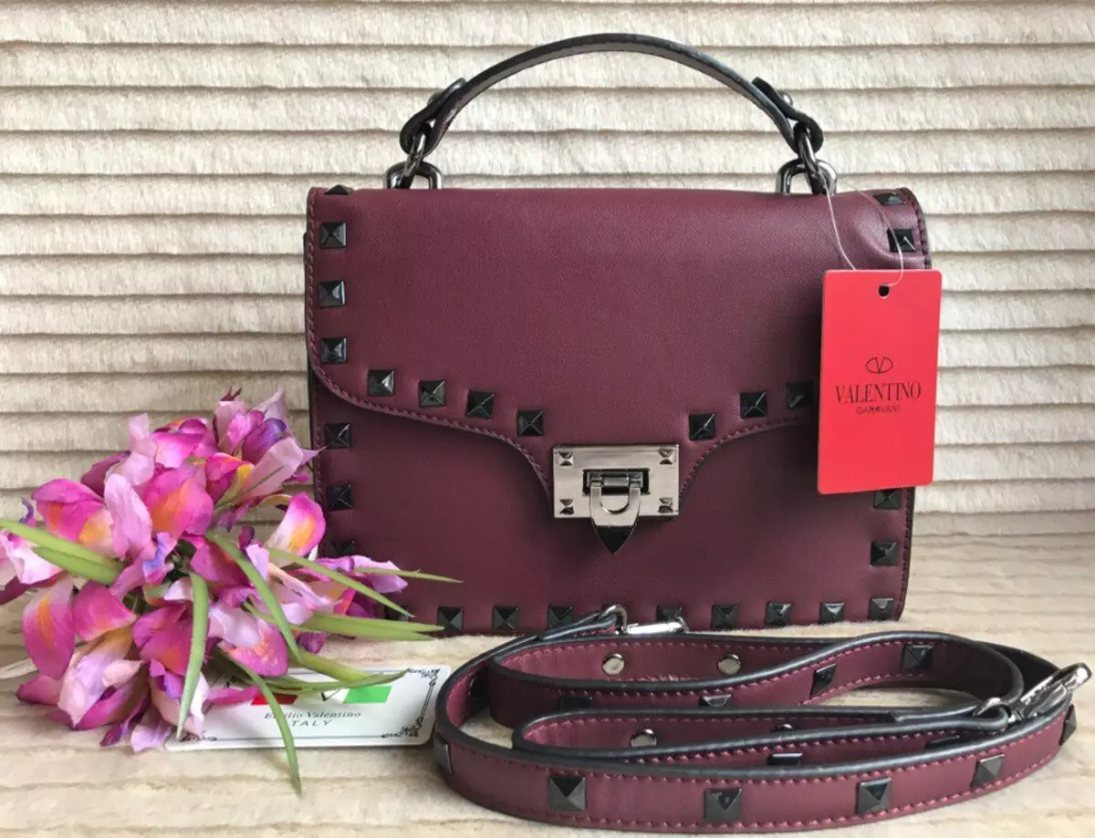 Mga bag sa Italya (109 Mga Litrato): Balat ug Suede Women Sopa sa mga bag gikan sa Italy, mga tatak 2842_42