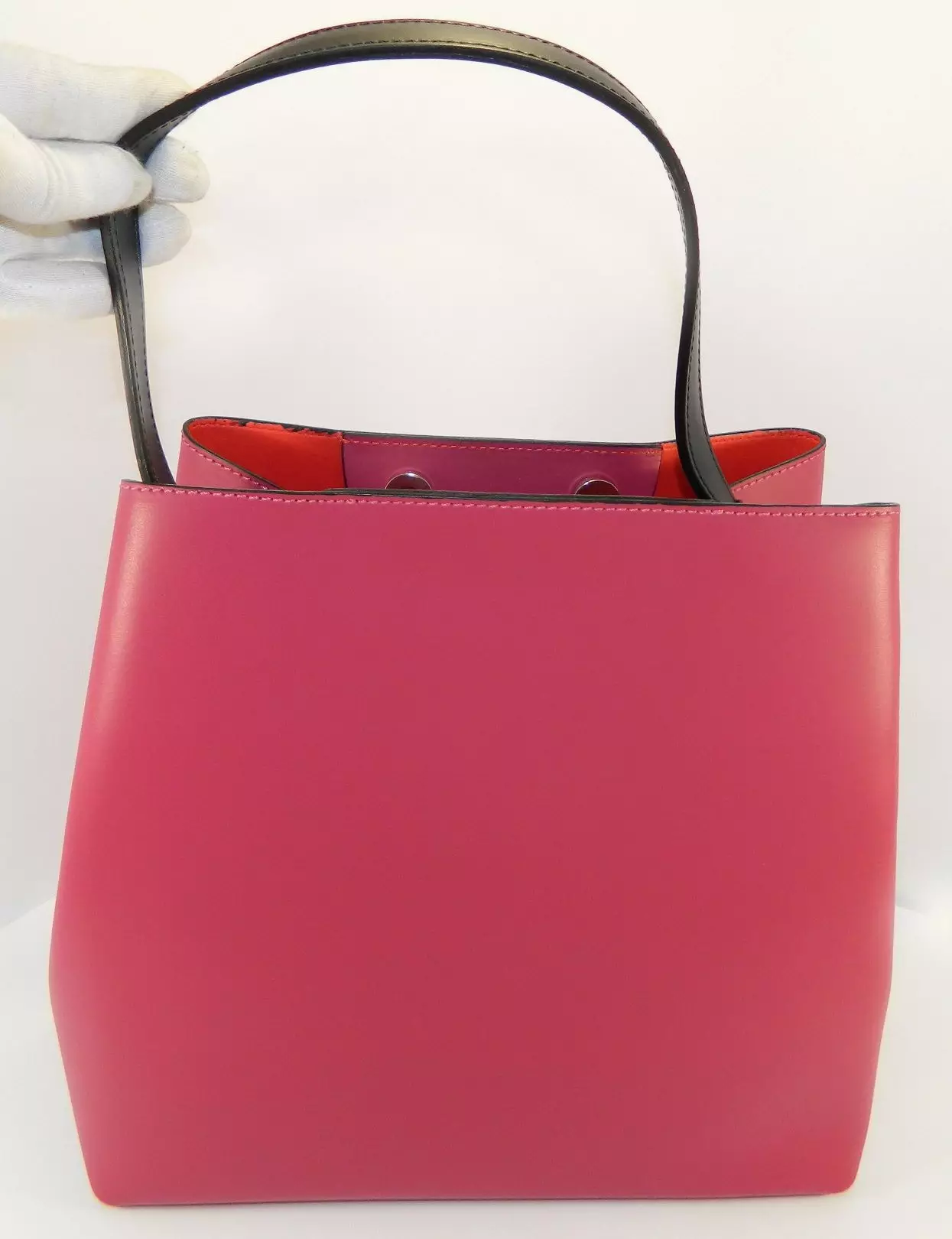 Olasz táskák (109 fotók): Bőr és velúr női táskák táskák Olaszországból, márkák 2842_66