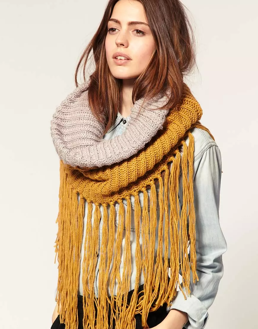 Giunsa paghiusa ang usa ka knitted scarf (50 Mga Litrato): Pagkanindot sa paghigot sa usa ka Scarf sa Woen 2845_14