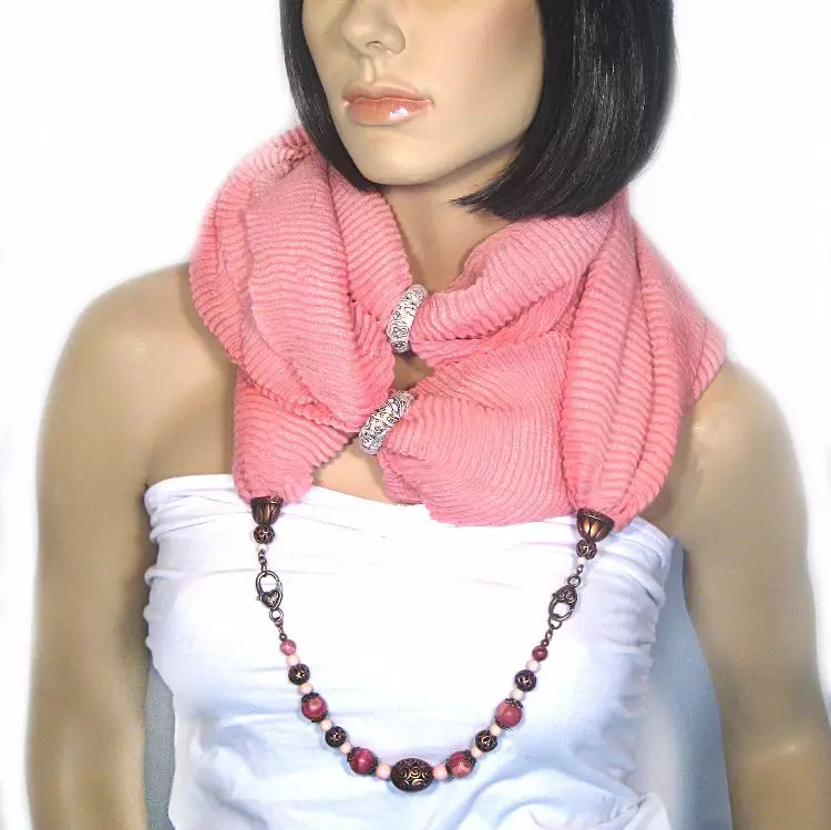 Scarf-necklace (29 photos): models with beads, how to wear 2869_11