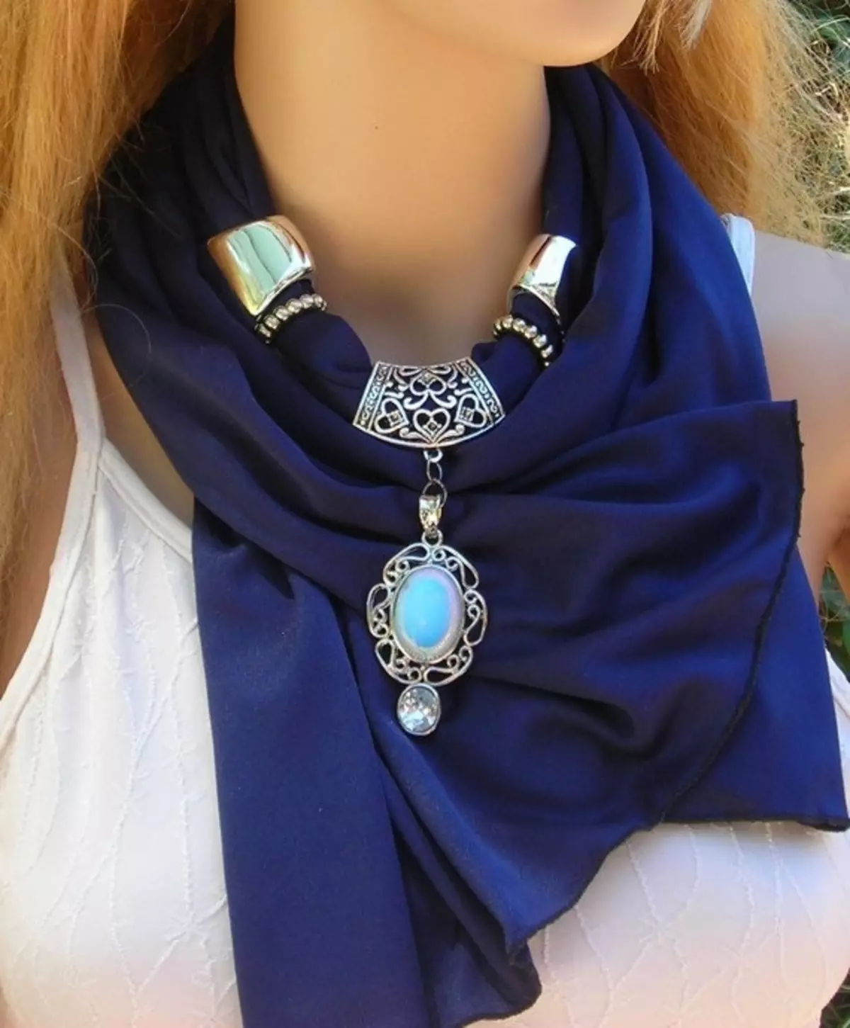 Schal-Halskette (29 Fotos): Modelle mit Perlen, Wie trägt man 2869_5
