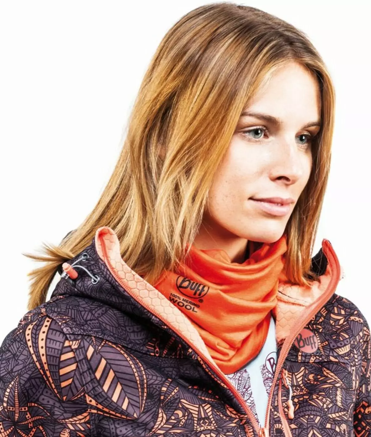 BANDANA SCARF (47 fotiek): Neckband s lebkou, Cervikálny Bandana Buff, Ako nosiť šatku-Bandan 2876_27