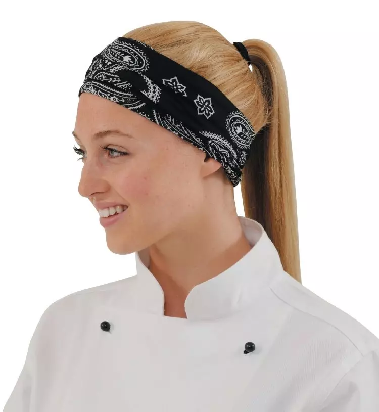 BANDANA SCARF (47 fotiek): Neckband s lebkou, Cervikálny Bandana Buff, Ako nosiť šatku-Bandan 2876_29