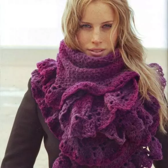 Openwork scarf (83 ფოტო): Lace, საწყისი ლენტი მაქმანი, საწყისი სექციური ნართი 2899_30