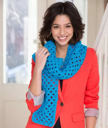 Openwork scarf (83 ფოტო): Lace, საწყისი ლენტი მაქმანი, საწყისი სექციური ნართი 2899_73