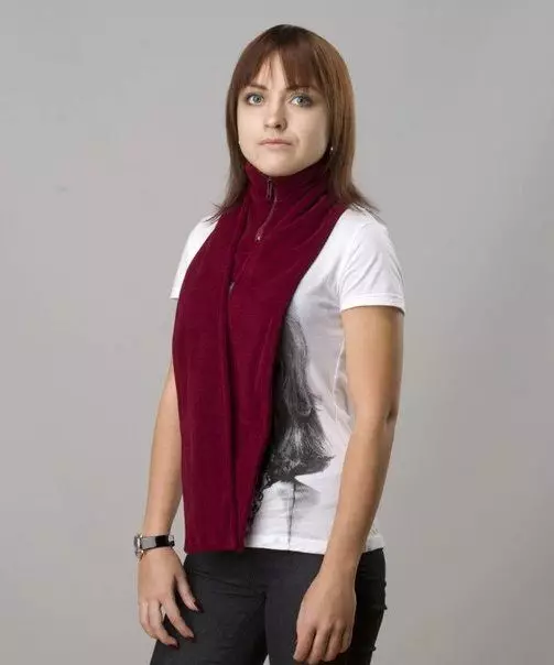 Како лепо везати шал на врату (198 фотографија): Како можете да се веже на различите начине, идеје о изврсним опцијама за жене 2905_46