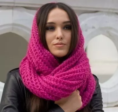 How to tie a scarf-sneud (65 photos): Variants of the tie of the scarf-eight, scarf tubes or round on the neck beautifully and right 2923_6