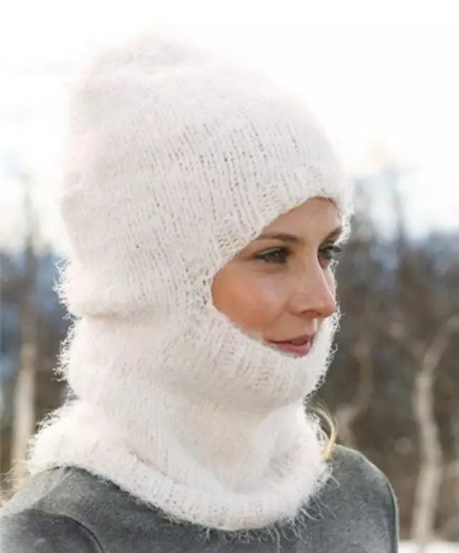 Modni zimski klobuki (185 fotografij): Sodobna moda na kape za jesensko in zimo, za ženske po 50 letih 2932_55