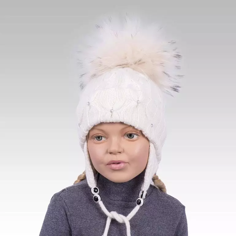 Módne zimné klobúky (185 fotografií): Moderný móda na uzávery na jeseň a zimu, pre ženy po 50 rokoch 2932_69