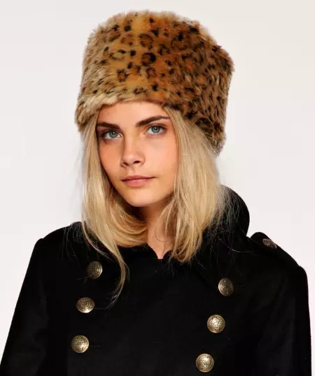 Hats femení de pell (117 fotos): cinta de barret, models de moda 2021-2022 Fabricat en pell Chernoburki, visó i altres pells naturals 2949_117
