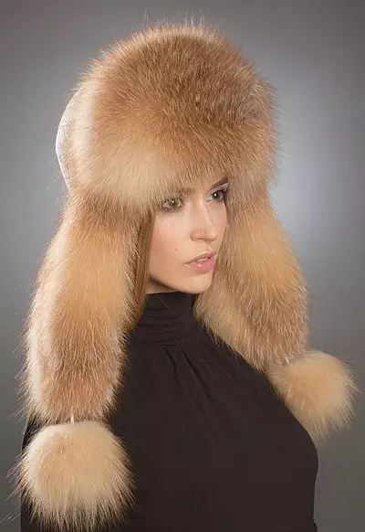 ຫມວກຂອງແມ່ຍິງ Fur (117 ຮູບ): ແບບທີ່ມີຮູບແບບ, ຮູບແບບທີ່ທັນສະໄຫມ 2021-2022 ເຮັດດ້ວຍຂົນສັດ chernoburki, mink ແລະຂົນທໍາມະຊາດ 2949_14