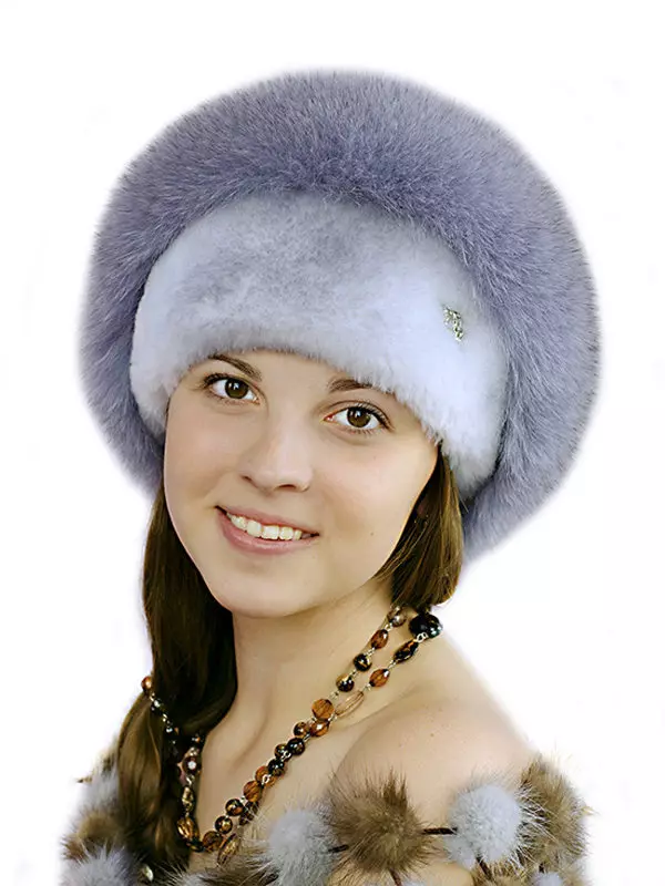 फर महिला टोपी (117 फोटो): टोपी-टेप, फैशनेबल मॉडल 2021-2022 फर Chernoburki, मिंक और अन्य प्राकृतिक फर से बना है 2949_65