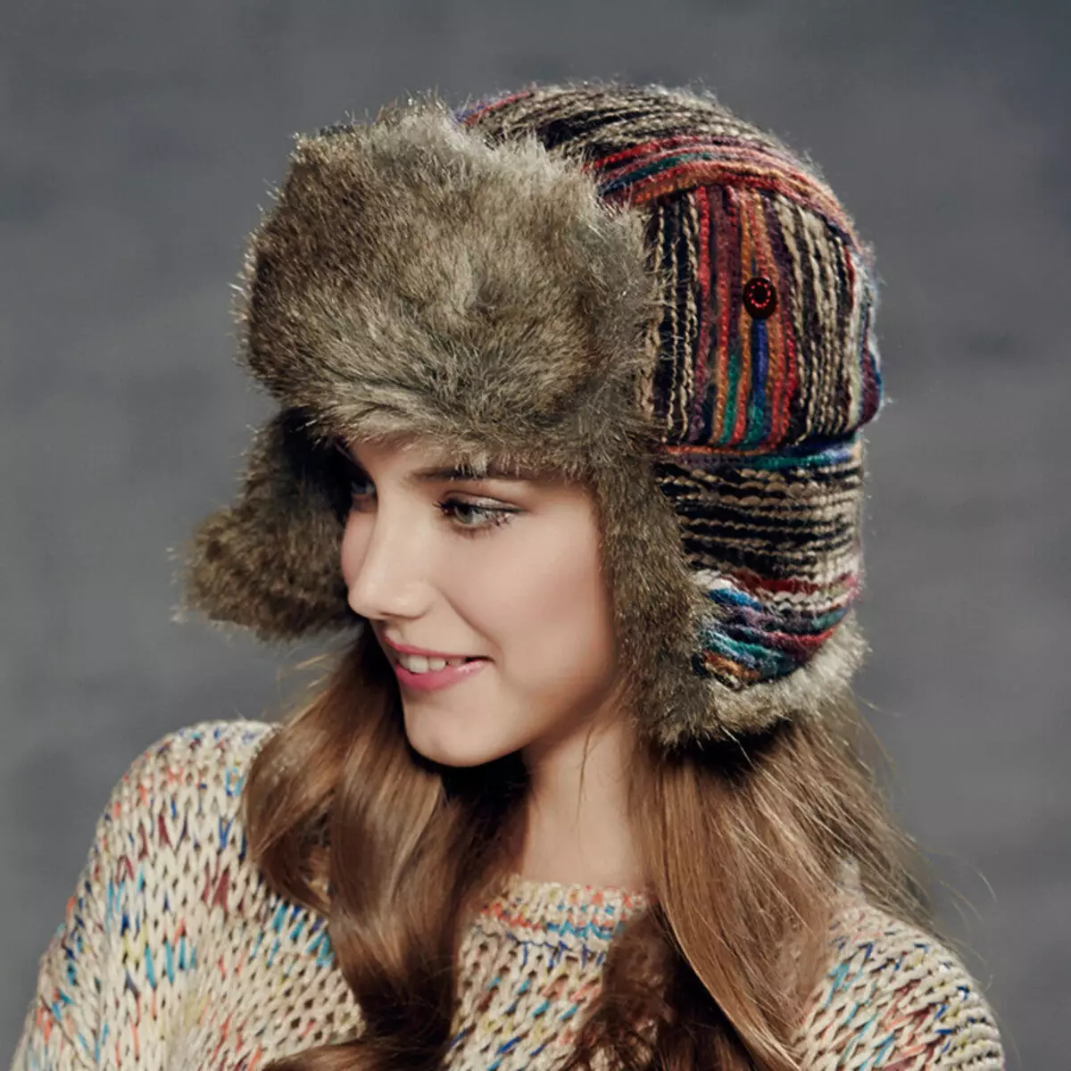 Лента-Ушанка (131 фотографии): со уши и крзно од овча, бела, со она што носејќи женски минк, зима од Чернобурки, со крзно 2953_104