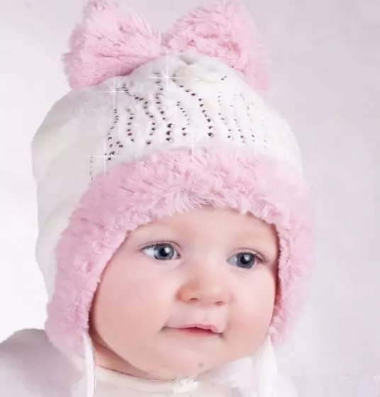 Зимске капе за новорођенчади (59 фотографија): кацига, плетени топли модели, од Если, шешир са зеконим ушима, вунени, на екстракту 2963_19