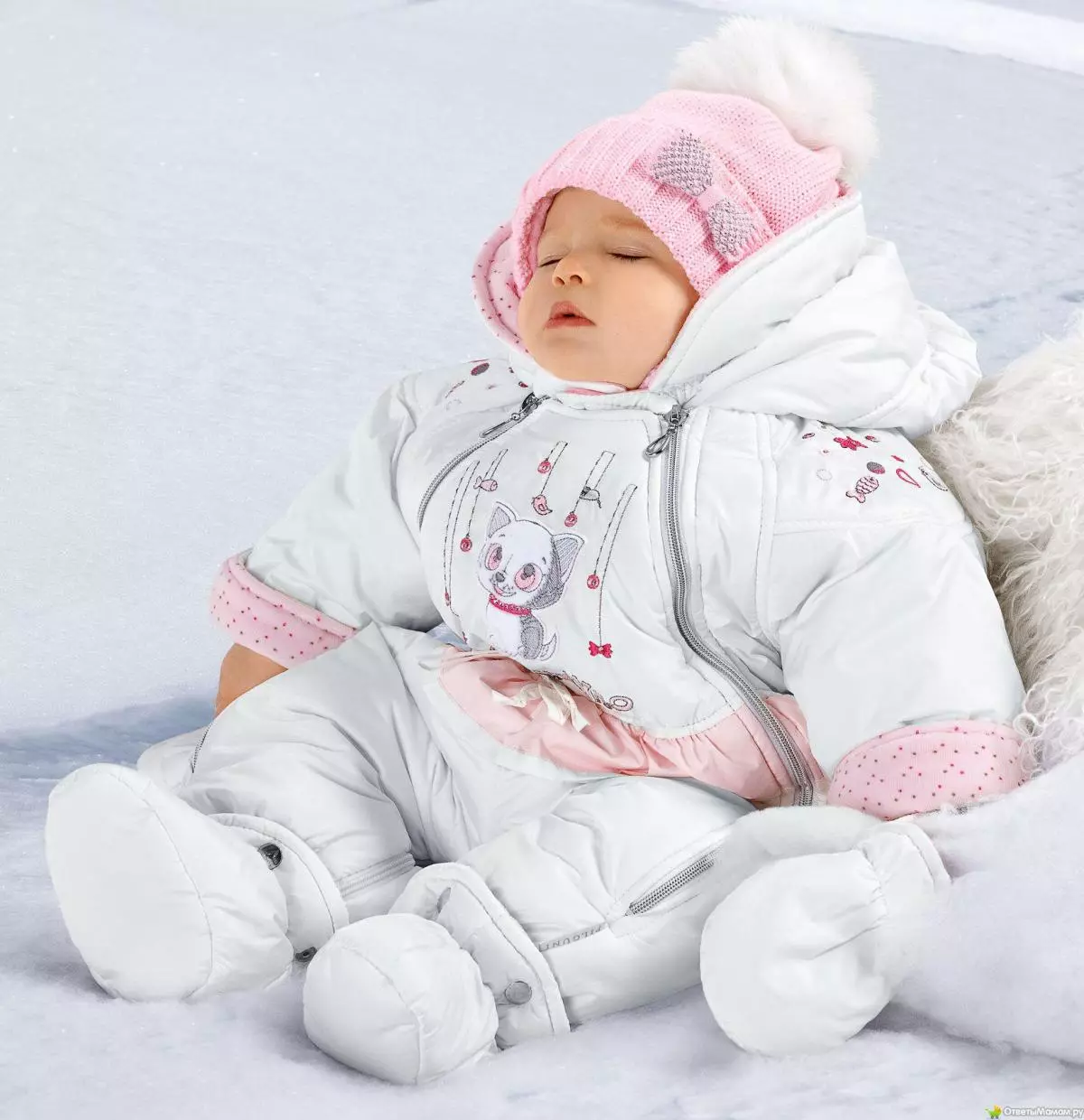 Зимске капе за новорођенчади (59 фотографија): кацига, плетени топли модели, од Если, шешир са зеконим ушима, вунени, на екстракту 2963_30