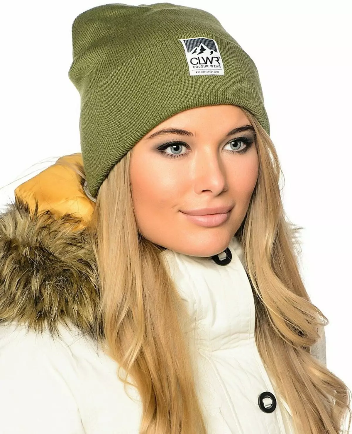 Sports caps (105 photos): Brand The North Face, Women's and Men's Knitted Models 2021, with Pompon, Fashion Hats of Ushanki 2966_14