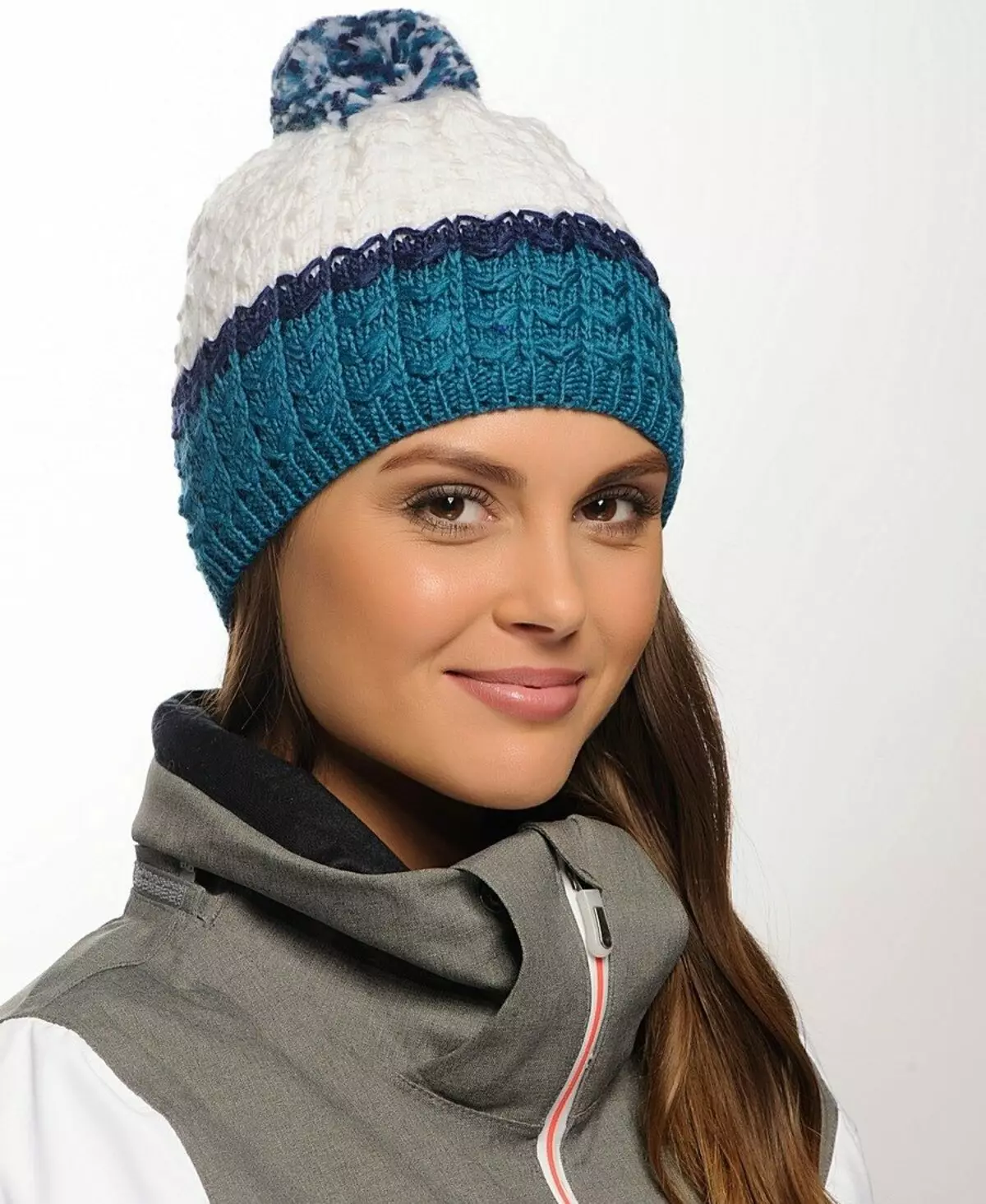 Sports caps (105 photos): Brand The North Face, Women's and Men's Knitted Models 2021, with Pompon, Fashion Hats of Ushanki 2966_43