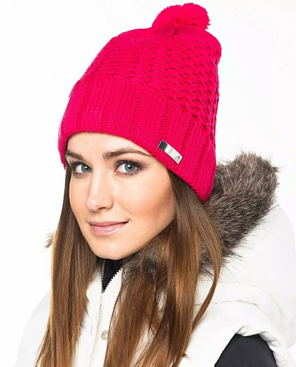 Sports caps (105 photos): Brand The North Face, Women's and Men's Knitted Models 2021, with Pompon, Fashion Hats of Ushanki 2966_50