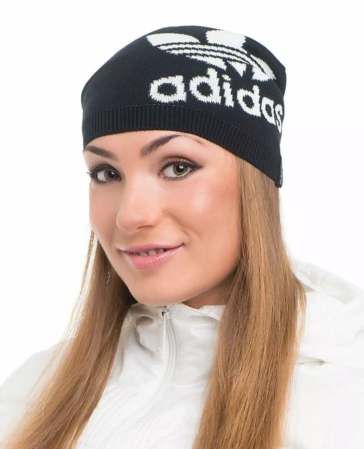 Sports caps (105 photos): Brand The North Face, Women's and Men's Knitted Models 2021, with Pompon, Fashion Hats of Ushanki 2966_51